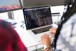 Top 5 IT-Dienstleister in Deutschland inklusive Inovixus Vergleich der führenden IT-Firmen in Deutschland Cloud- und Cybersecurity-Lösungen Deutschland Softwareentwicklung und digitale Transformation Inovixus globale IT-Lösungen in Deutschland